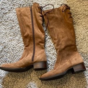 New Born Cotto Suede Boots Brown 8 1/2 8.5 Lace-Up Detail Soft Suede Leather
